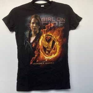 Collectible Hunger Games Katniss black tshirt - size S